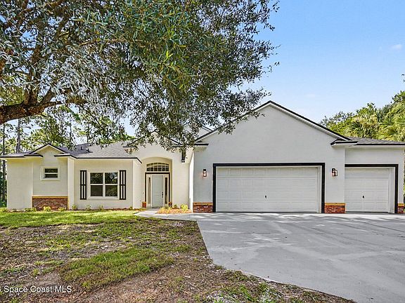 2nd image of 3025 Fawn Lake Blvd