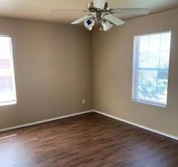 2712 Redwood St — Photo 11