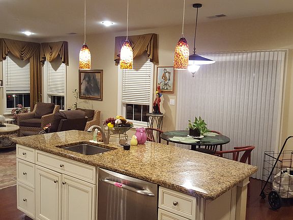 Eat in Kitchen
