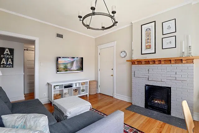 2 bed, $2,700 — Photo 4