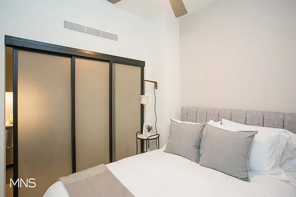 Rented by MNS | media 11