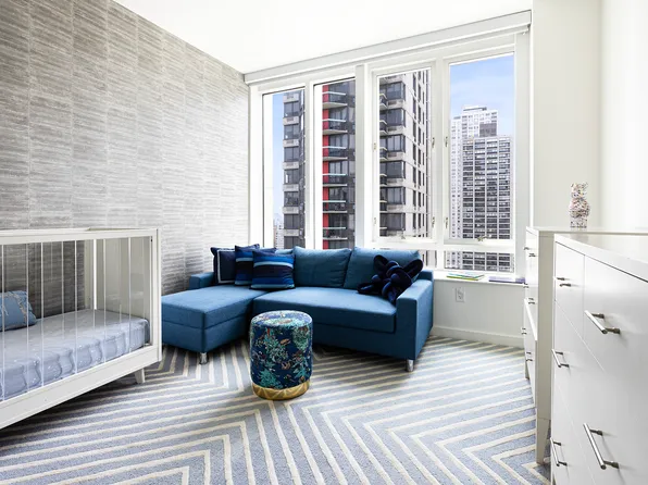 301 East image 10 of 15