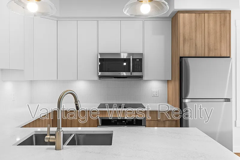 1 bed, 1.0 bath, 629 sqft, $1,800 — Photo 4