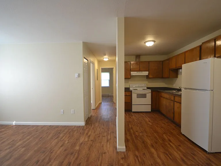 511 Church St — Photo 24