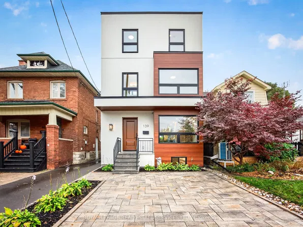 139 Priscilla Ave, Toronto, ON M6S 3W4