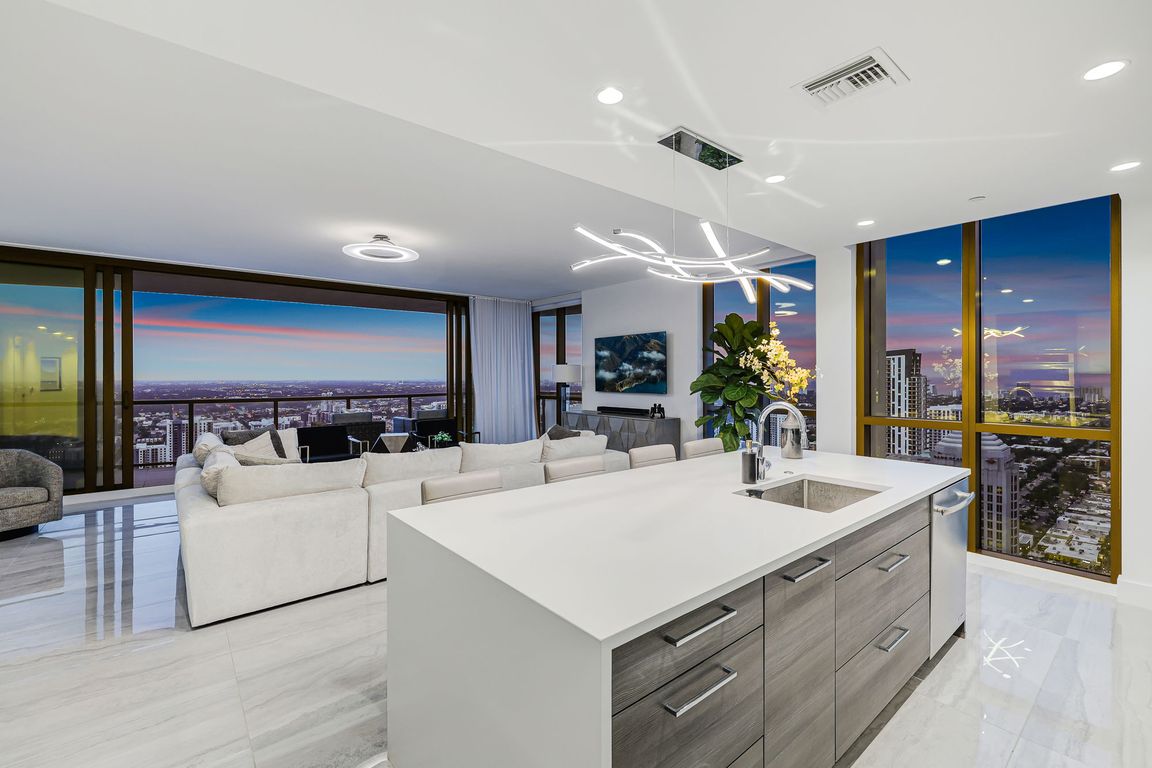 100 E Las Olas Blvd #4301-8