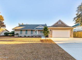 119 Sound View Drive, Hampstead, NC 28443