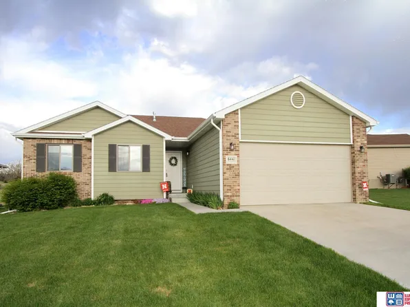 6441 N 11th St, Lincoln, NE 68521