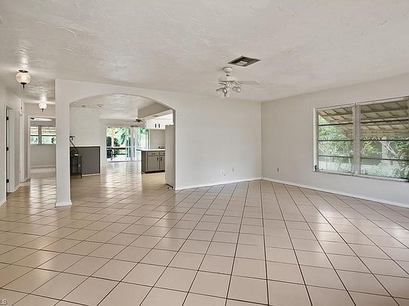 2nd image of 530 98th Ave N