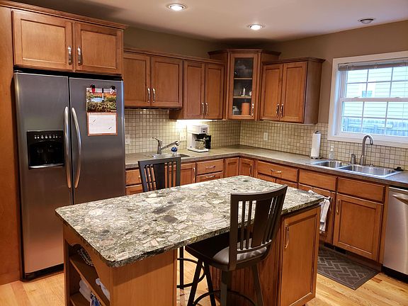 4th image of 5136 Stauffer Ave SE