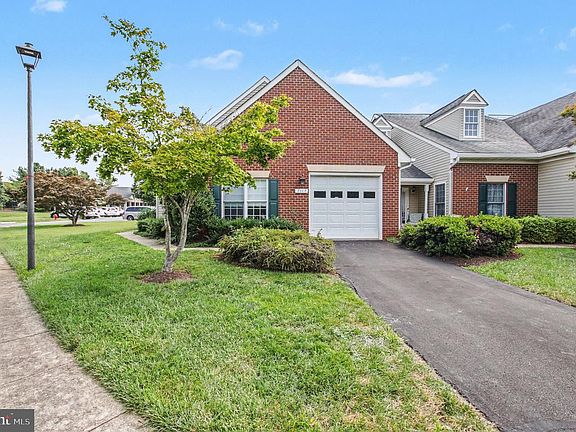 3rd image of 7007 Carmel Ln