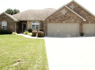 908 W Ashton Ave, Strafford, MO 65757