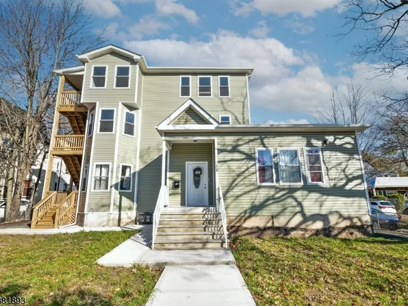 58 Park Ave, East Orange City, NJ 07017