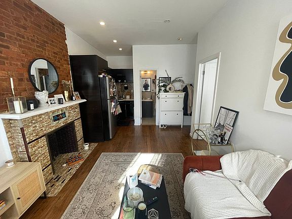 2nd image of 171 Hancock St APT 5