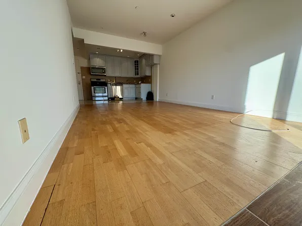 900 Lenox Road image 3 of 25