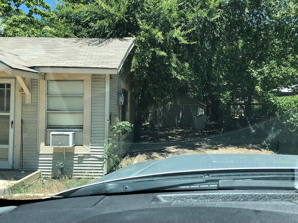 2nd image of 1239 W Frey St