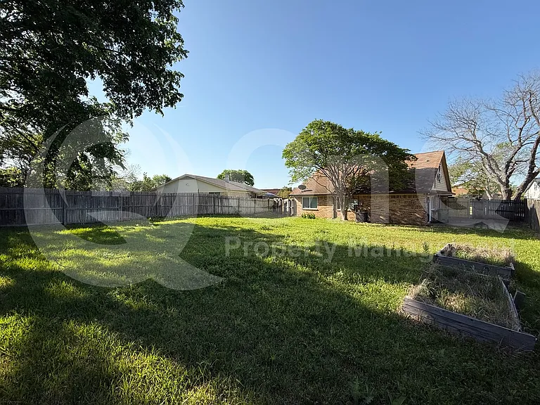 3005 Meandering Way — Photo 21