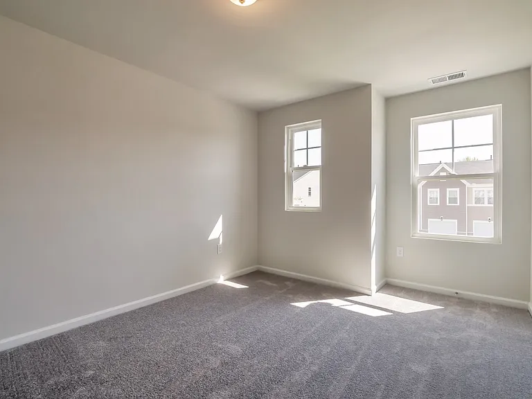 5714 Woodlawn Dr — Photo 15