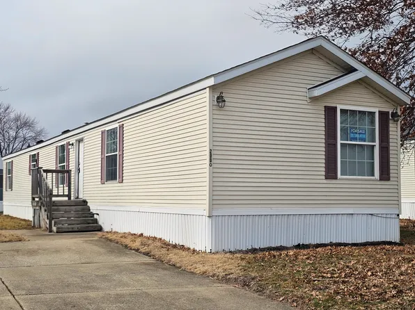 2000 Kathy St, Greenwood, IN 46143