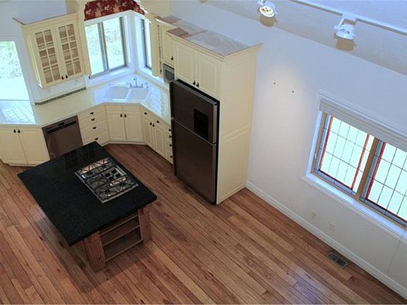 5th image of 1807 E Cottonwood Glen Ct
