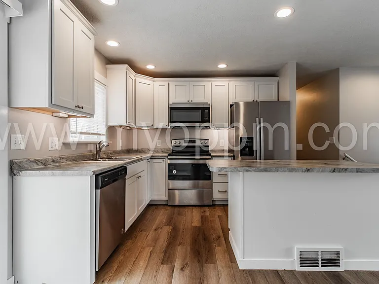 13616 Emiline Cir — Photo 8