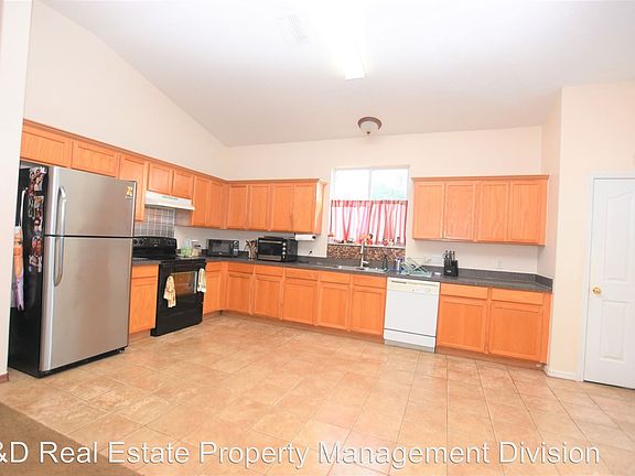 3rd image of 2254 Blackwood Dr