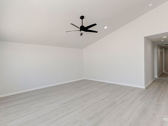 5th image of 1262 W Bass River Dr