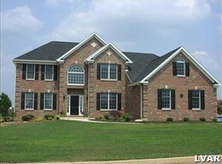 4255 Castle Ct, Allentown, PA 18103