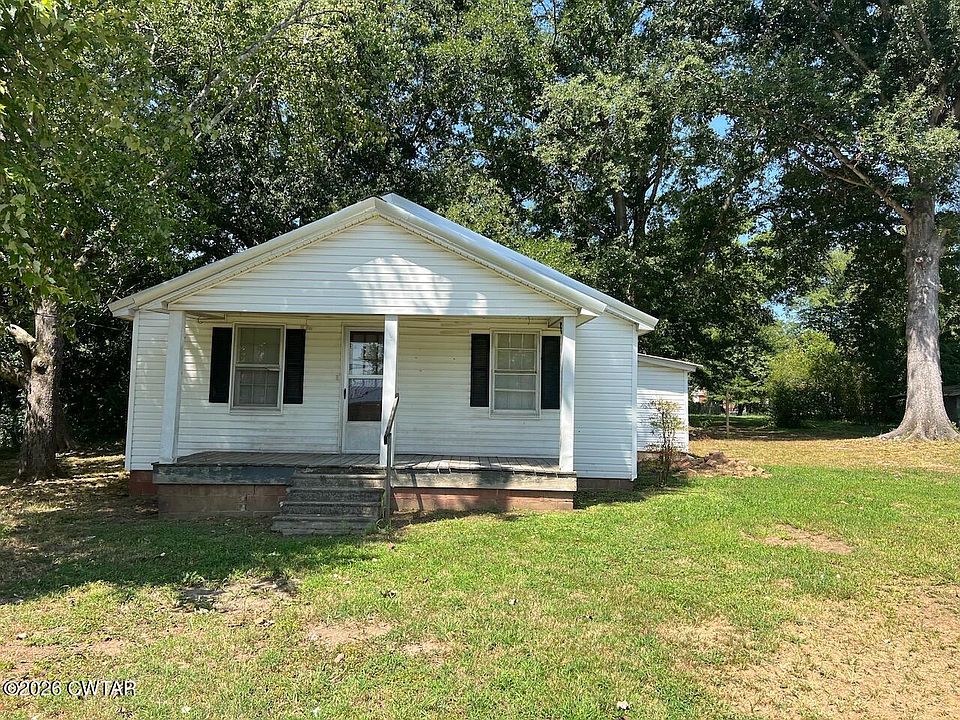 2nd image of 221 Sanford Cv