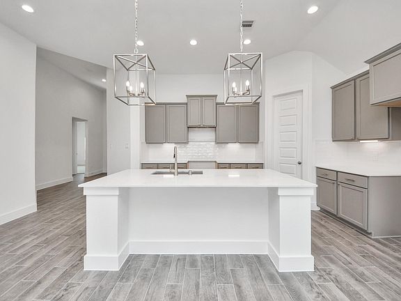 5th image of 3201 Skerne Spring Dr