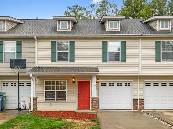 120 Old Salem Ct, Fletcher, NC 28732