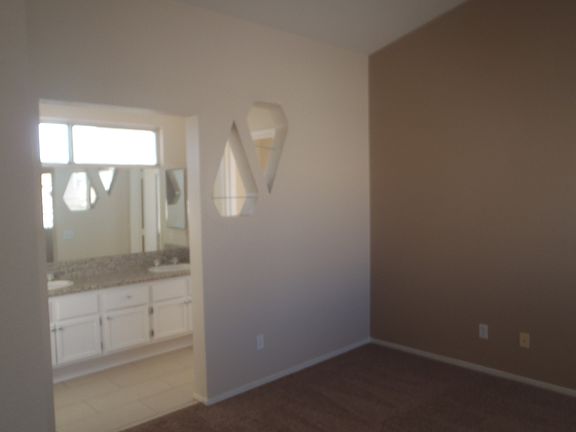 5th image of 1712 Bent Arrow Dr