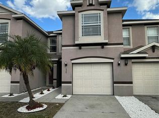 529 Glenn Cross Dr, Ruskin, FL 33570