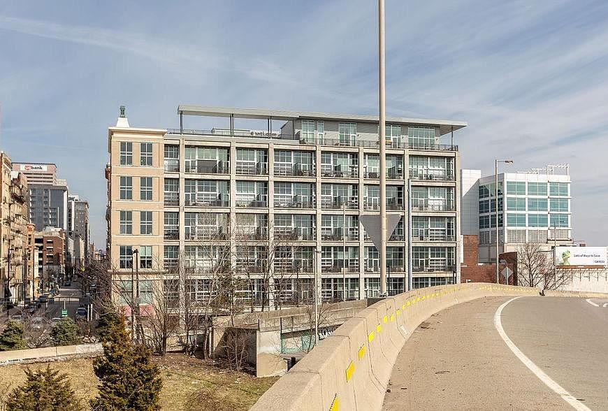 1st image of 353 W 4th St #401-401-40