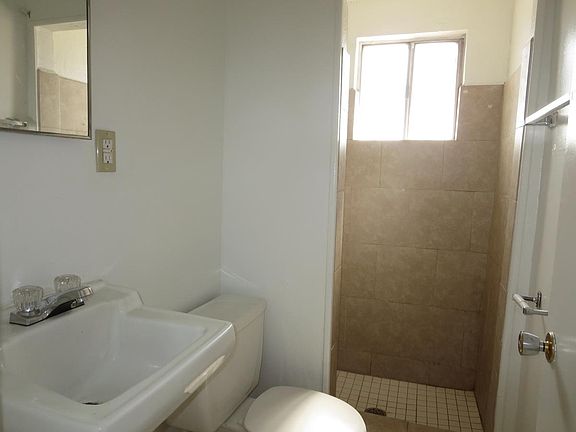5th image of 6012 Delta Dr