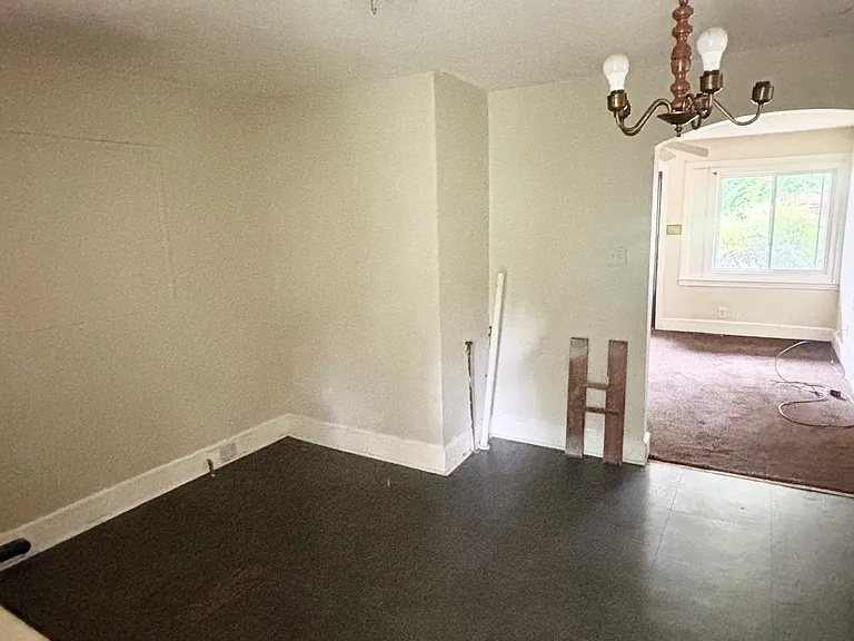 714 W Terrell St — Photo 10