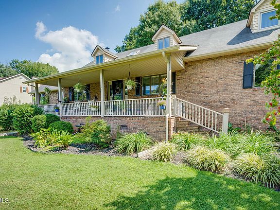 5th image of 206 Spring Valley Rd
