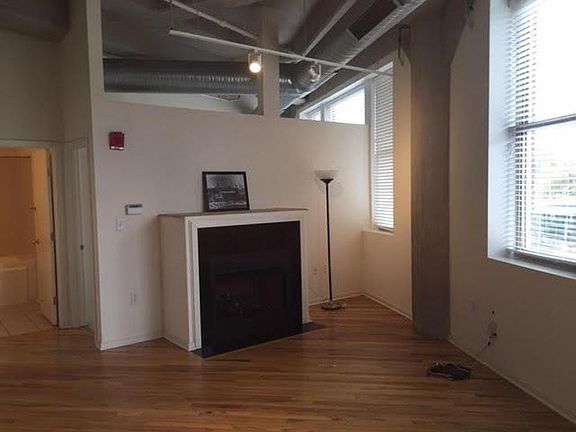 4th image of 2107 Grand Blvd APT 508