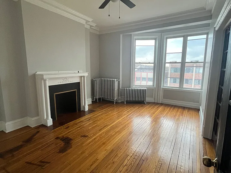 178 Washington Ave #4 — Photo 1