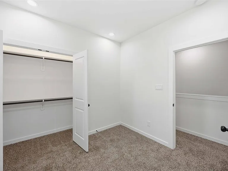 8412 Darien St #B — Photo 14