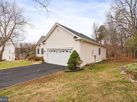 4th image of 11702 Exeter Ct