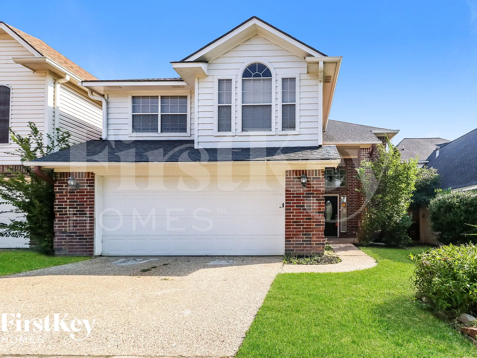 3 bed, 2.5 bath, 2499 sqft, $2,725 — Photo 1