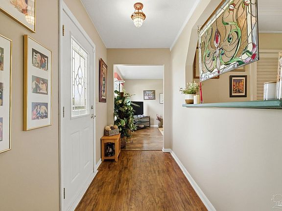 4th image of 10827 Berryhill Rd