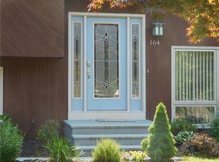 164 Posnegansett Ave, Warwick, RI 02888