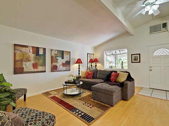 3rd image of 4059 Ezie St