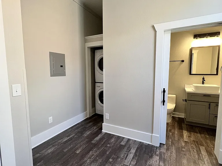 200 S Pikes Peak Ave #8 — Photo 6