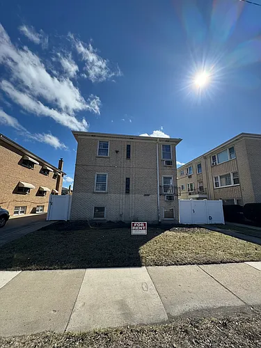 6331 W Devon Ave #2R Photo 1 6331 W Devon Ave #2R Photo 1