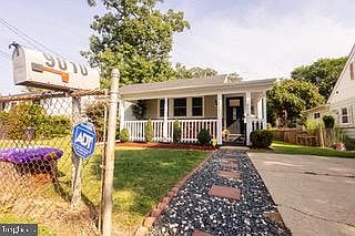 4th image of 9010 3rd St