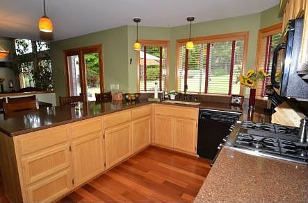 5th image of 3317 12th Avenue Ct NW