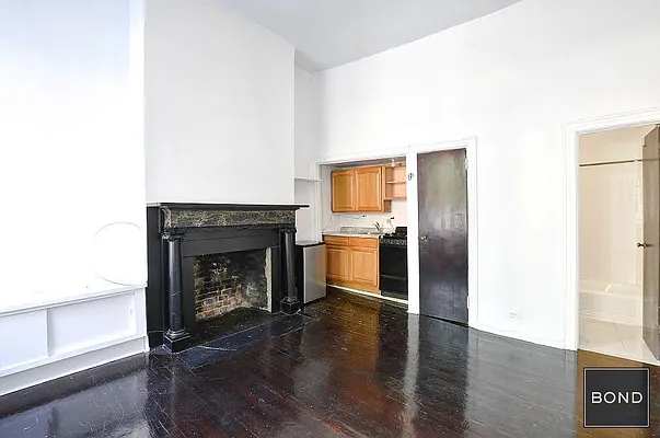 Rented by Bond New York | media 7